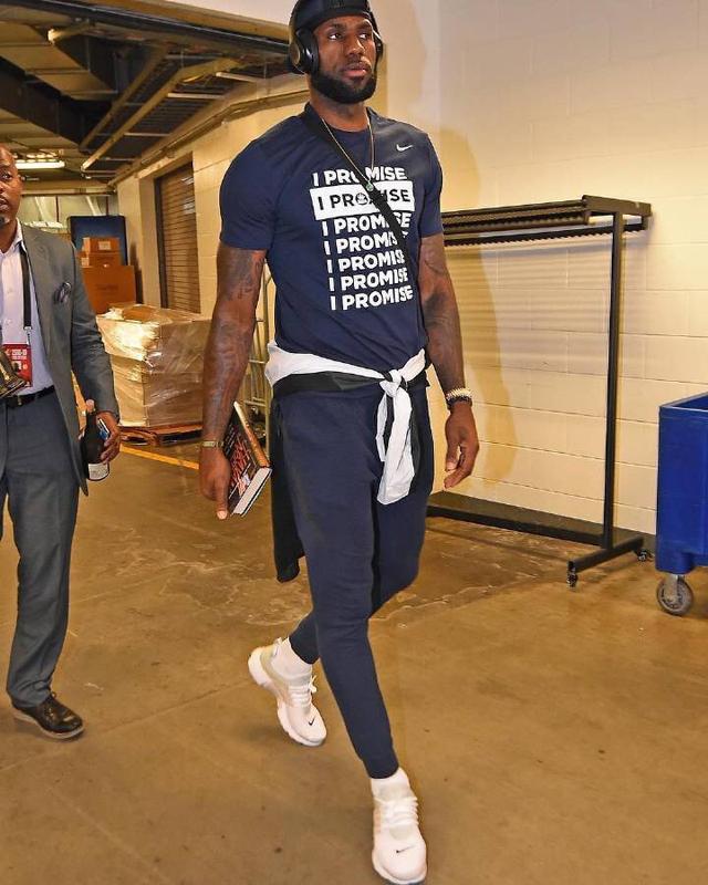 无球跑动，比你想的重要得多（别低估无球跑动的价值）