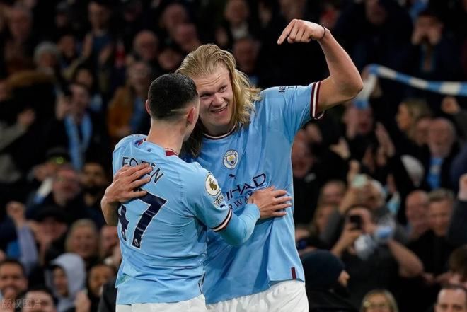 阿坎吉：在学校时发现自己擅长数学；想拥有泽林斯基的技术（阿坎吉自述学生时代擅数学，盼拥有泽林斯基的技术）