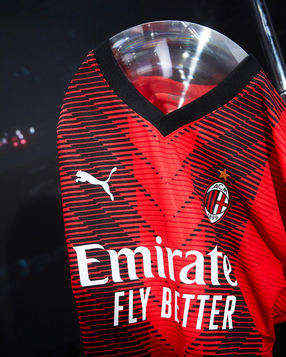 贝林厄姆：球员百分百支持阿隆索，我们知道外界纷扰毫无帮助（贝林厄姆：全队百分之百力挺阿隆索，外界风波于事无补）