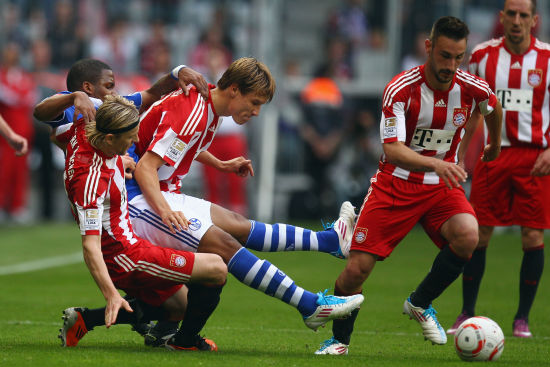 内雷斯灵光闪现，霍伊伦进球嗅觉敏锐，那不勒斯敲开胜利之门！（内雷斯灵感闪耀，霍伊伦把握良机，那不勒斯赢得三分！）