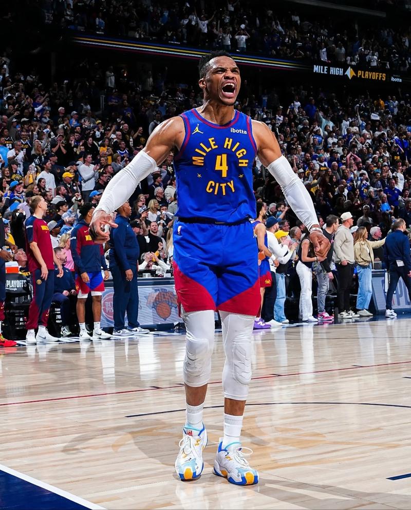 加拿大主帅：加拿大有机会拿小组第一；若能对阵意大利会很好（加拿大主帅：小组头名有望；若能遇上意大利将很理想）