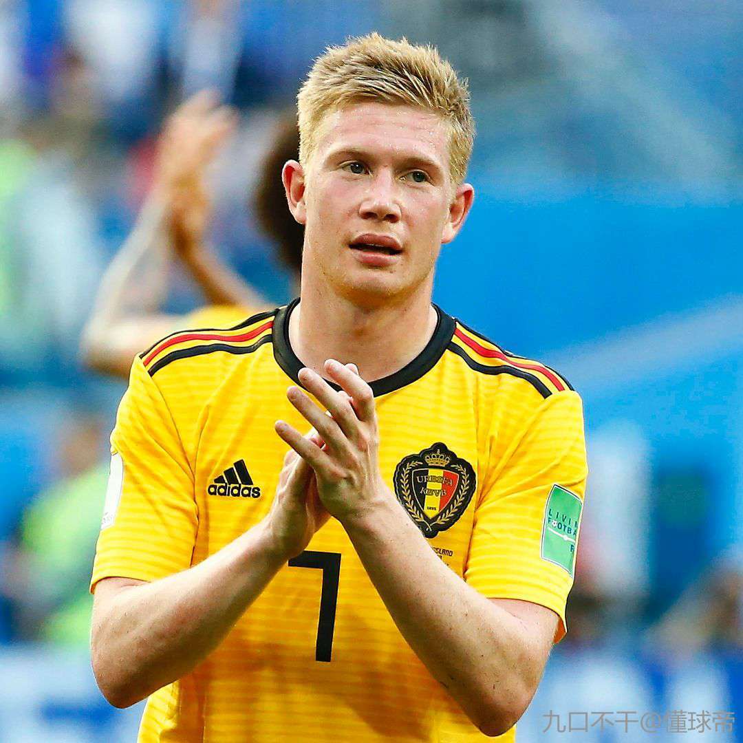 C罗晒精彩倒钩破门视频：谁来起个好标题🤔（C罗晒出惊天倒钩破门视频：标题你来定🤔）