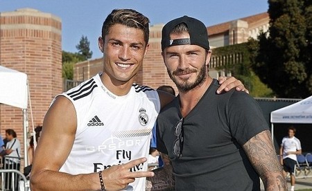 替补球员关键进球逆转比赛局势（替补登场献关键进球扭转战局）