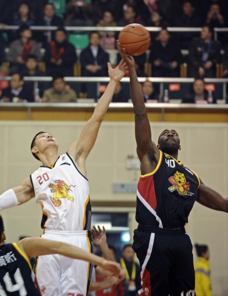 伟大3-1！迈阿密首夺美职联总冠军，仅建队7年，38岁梅西获第47冠（迈阿密3-1登顶美职联，建队7年首捧总冠军，38岁梅西收获生涯第47冠）