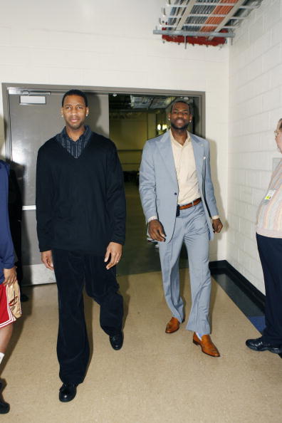 CBA比赛精彩瞬间：深圳队绝杀辽宁,（CBA高光时刻：深圳队压哨绝杀辽宁）