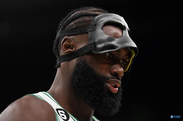 2011年至今欧冠门将失误丢球榜：诺伊尔10次居首，奥纳纳在列（自2011年至今欧冠门将失误致丢球排行榜：诺伊尔以10次领跑，奥纳纳上榜）