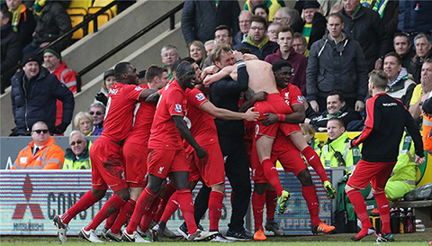 申花发布球队32岁生日海报，却把“32nd”写成“32th”（申花32岁队庆海报翻车：把“32nd”误写成“32th”）