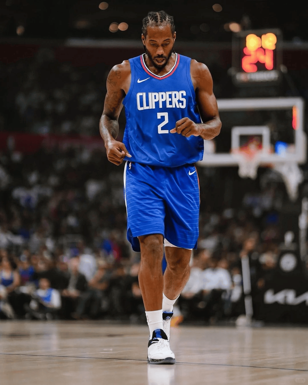 弗里克：我们不关注皇马，明天踢法兰克福的比赛才是最重要的（弗里克：皇马不是焦点，明日战法兰克福才最重要）