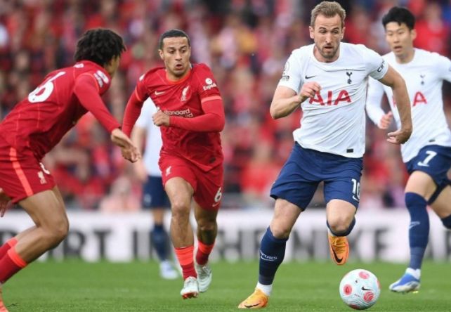 英超俱乐部今夏售出榜：切尔西1.292亿镑第一，红军紧随其后（英超今夏球员出售榜：切尔西以1.292亿英镑居首，红军紧追其后）