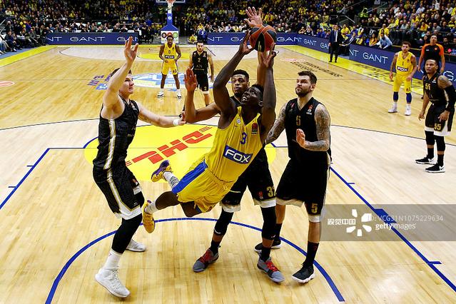 武汉女足2-0东孟加拉女足提前出线，王霜双响，奥乌苏屡失良机（武汉女足2-0东孟加拉提前出线 王霜梅开二度 奥乌苏多次错失良机）