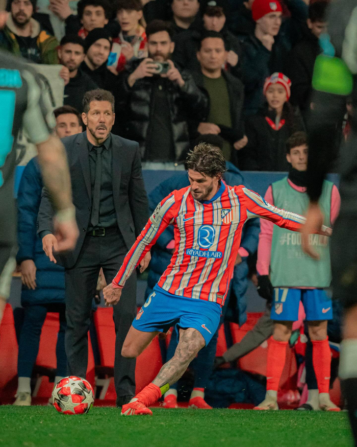 远藤航：我在日本踢过中卫，所以我不介意在利物浦踢什么位置