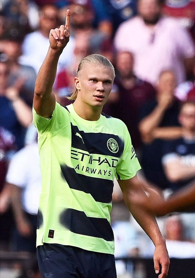 拉什福德：莱万告诉我要多传中，为孔德梅开二度感到高兴（拉什福德：听从莱万建议多传中，为孔德梅开二度感到开心）