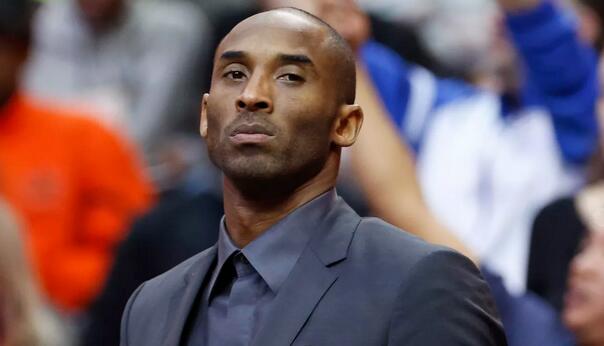 高手踢球都很省力（越是高手，踢球越轻松）