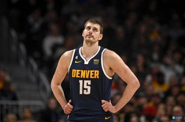 篮球场上最伤人的五个动作（篮球场上五个最易致伤的动作）